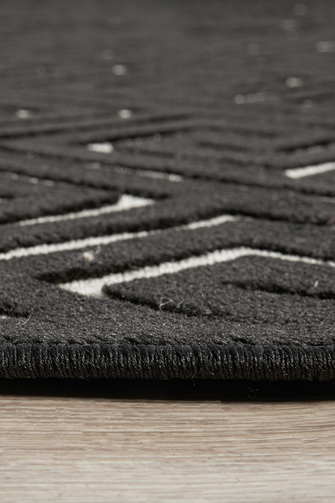 Tiffany Black & Gold Greek Key Rug